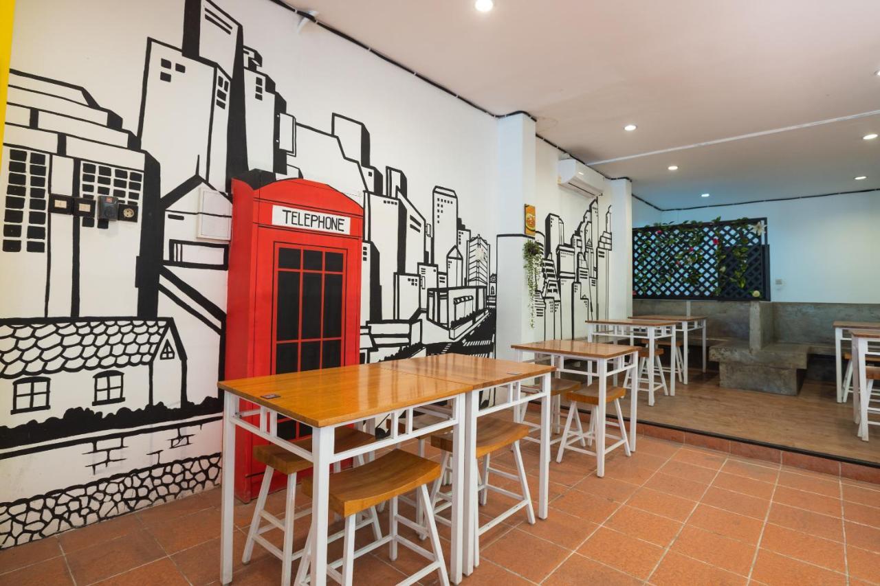 Oyo Flagship 1575 Urban 18 Hotel Surabaya Exterior photo